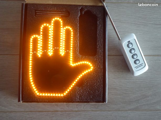 El Formlu Uzaktan Kumandalı Dekoratif LED Lamba (Araç İçi Cam yapışkanıyla)